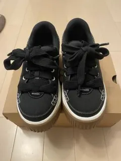 UGG 厚底スニーカー 22cm イージーダジットレース ブラック 美品