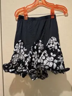 社交ダンス用　フラワー刺繍 フレアスカート