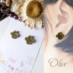 人気ꕤ୭*四葉 クローバー ミニ ピアス イヤリング オリーブ