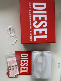 【DIESEL】三つ折りウォレット　シルバー