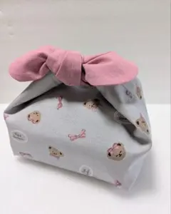 丸いリボンのお弁当袋　保冷保温お弁当袋