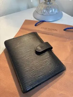 LOUIS VUITTON エピ 手帳カバー ブラック(値下げ中) - メルカリ
