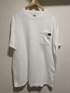 最終値下げ❗️Dickies ホワイト Tシャツ 胸ポケット ワンポイントロゴ