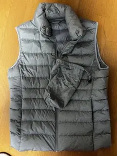 ウルトラライトダウンベスト Mサイズ