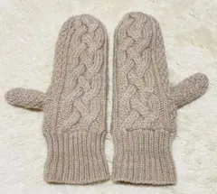 【未使用品】ユニクロ ケーブル編み 裏側ヒートテックフリース付ニットミトン