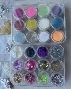 新品　ジェルネイル用ラメグリッターホログラム24色セット　大量オマケ付