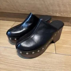 ZARA スタッズ ウッドヒール サボ サンダル ブラックのサムネイル