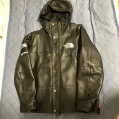 THE NORTH FACE × Supreme 黒 レザージャケット