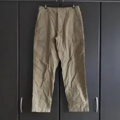 ユニクロ UNIQLO パンツ ストレートパンツ デニム 無地 ポケット カーキ