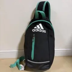 adidas ボディバッグ　ショルダーバッグ