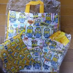 【新品未開封】ミニオン バッグセット ペットボトルケース
