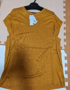 YAMADAYA 半袖 Tシャツ FENNEL マスタード カットソーのサムネイル