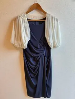 結婚式　お呼ばれドレス　ネイビードレス　ボレロ