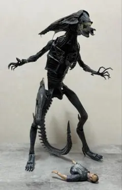 NECA DX エイリアンクイーン エイリアン2verのサムネイル