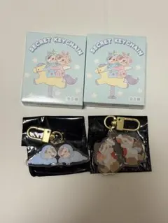 ディズニーストア シークレットキーチェーン チップとデール