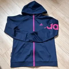 adidas ネイビーパーカー フード付き　150