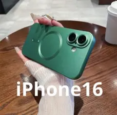 iPhone16スマホケース　MagSafeマグセーフ　レンズ保護　グリーン
