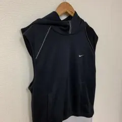 T766 NIKE フード付きノースリーブトップス ポケットありのサムネイル