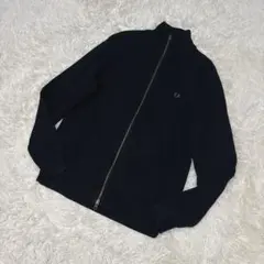 ▪️FRED PERRY ドライバーズニット　黒　L 定番　ワンポイント　ジップのサムネイル