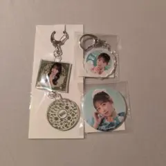 FRUITS ZIPPER 櫻井優衣 アクキー&缶バッチ