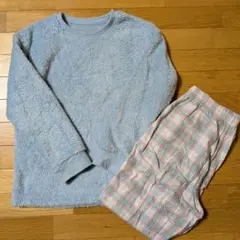 ユニクロ　冬用パジャマセット　140