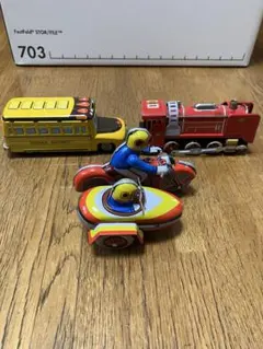 レトロ ゼンマイ列車おもちゃ 運転手付き - メルカリ
