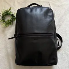 美品✨ウルティマ トーキョー✨️リュック　ビジネス　　A4収納　多収納　黒