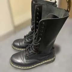 Dr. Martens 10ホール ブーツ ブラック　ドクターマーチン　ミドル