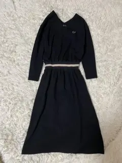 美品✨　フレッドペリー　刺繍ロゴ　ニットワンピース　ブラック