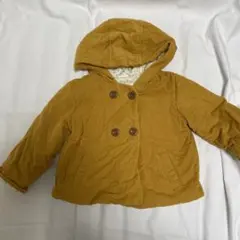 フード付きマスタード色ジャケット