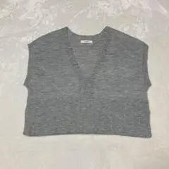 バカンシー VACANCY グレー Vネック ニットベスト クロップド丈