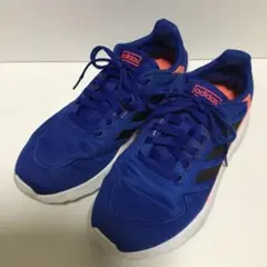 adidas アディダス　キッズスニーカー　23.5cm