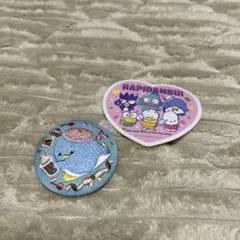 サンリオ　タキシードサム　刺繍缶バッチ　シール付