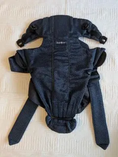 【美品】BABYBJORN mini 抱っこ紐 メッシュ ネイビー 取説・箱ありのサムネイル