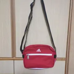 adidas　アディダス　ミニショルダーバッグ　サコッシュ　ポシェット　レッド