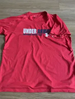 UNDER ARMOUR レッド Tシャツ