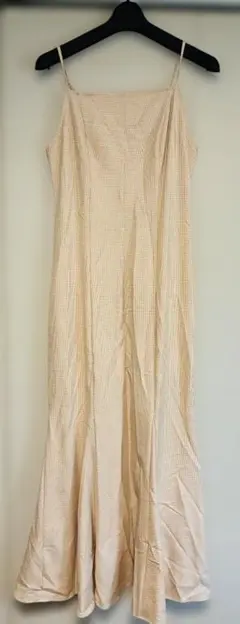 【LILLIAN CARAT】ワンピース ベージュ フレアシルエット