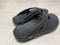 ウーフォス サンダル