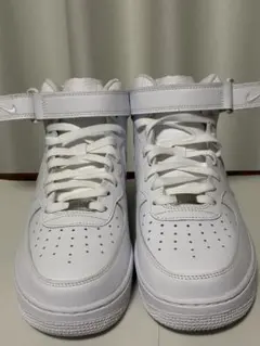 NIKE AIR FORCE 1 MID