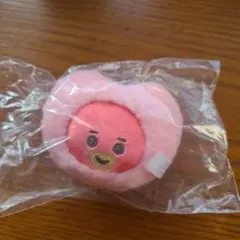 BT21 TATA ぬいぐるみ ヘアクリップ　ガチャのサムネイル