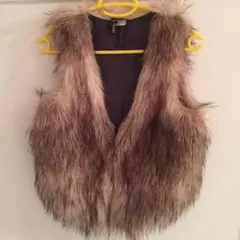 フェイクファーべストっておしゃれね♪