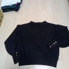 Lサイズ 袖口ボタン付きニットセーター
