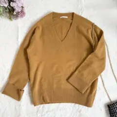 マカフィー　長袖Vネックニット　マスタード 美品