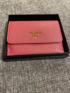 極美品・カード付】プラダ キーケース 6連 ピンク VITELLO - メルカリ
