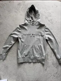 TOMMY HILFIGER グレー パーカー M