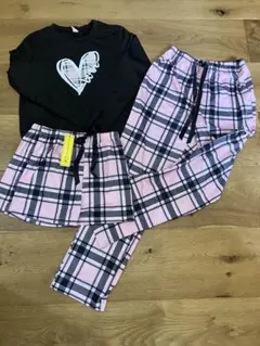 SHEIN パジャマセット 黒・ピンクチェック　140