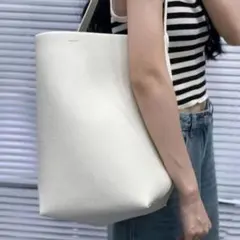 トートバッグ 本革 バケツ型 縦型 オフホワイト Lサイズ 軽量 ワンショルダー