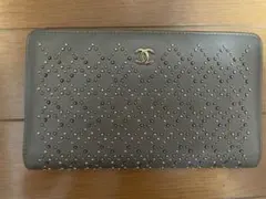 CHANEL スタッズ 長財布 グレーのサムネイル