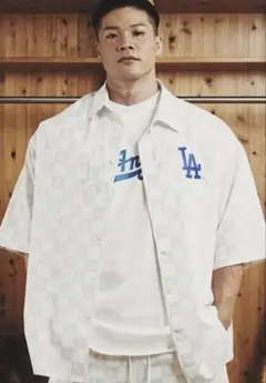 【新品タグ付き・公式完売品】LÝFT × MLB ドジャース (Mサイズ)のサムネイル