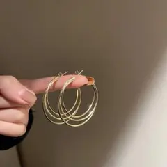 ♥️割引価格♥️レディース　ピアス　フープ　ゴールド　お洒落　大きめ　韓国　丸い